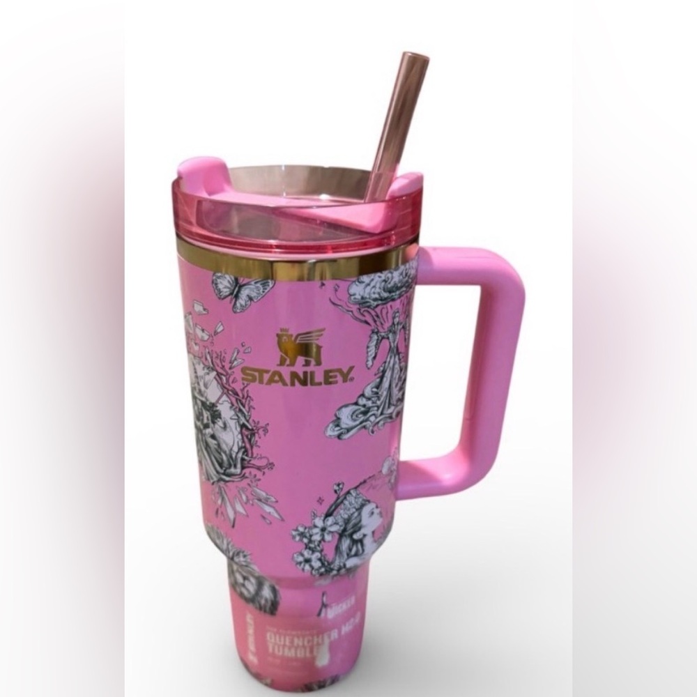 Stanley Wicked Flowstate Quencher
Tumbler in Ozian